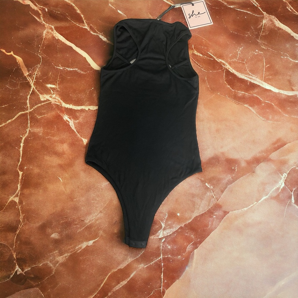 She.Is.Us Sold Out Ribbed Keyhole “Kylee” Bodysuit Black Size XS She IS Us
